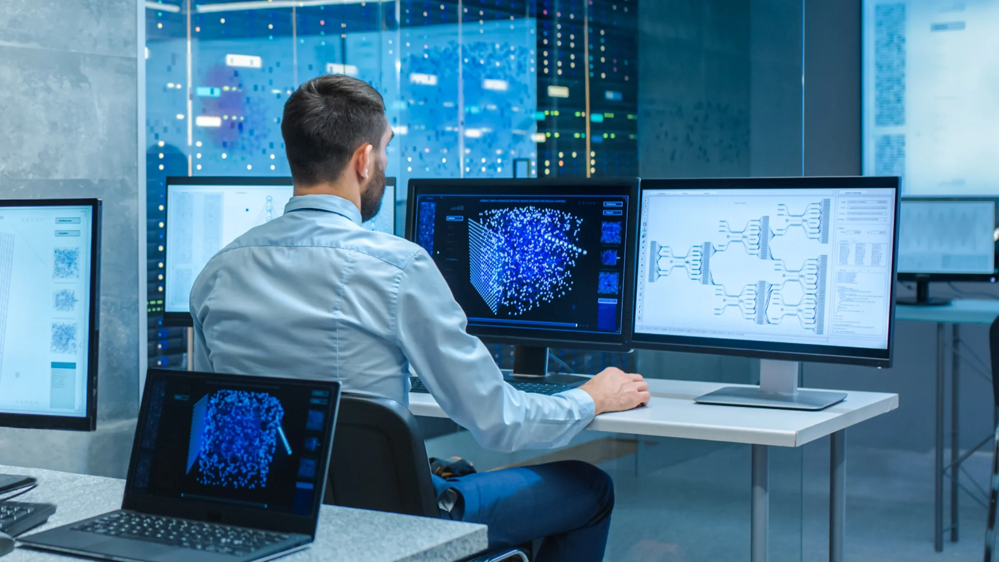 IT-Monitoring für Magdeburg: 5 Dienste für frühe Hinweise